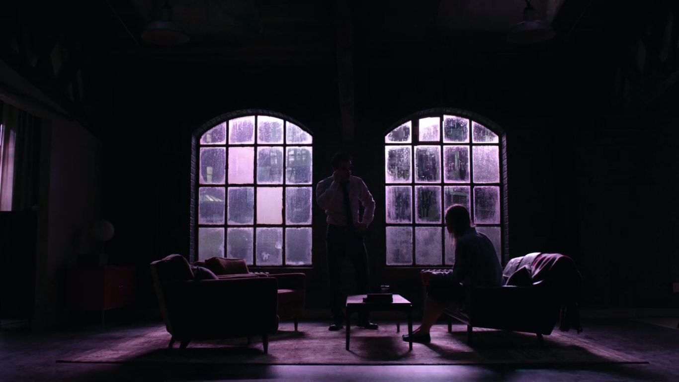 Fotograma de 'Daredevil' (2015), Salón de Matt